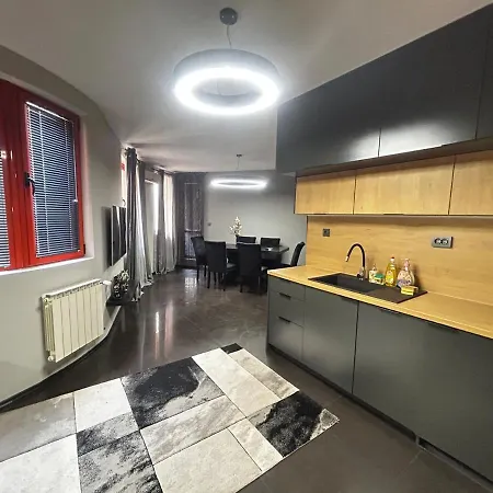 Bohemian 1 - Fast Wi-fi, Ac, Balconies 아파트 플로브디프